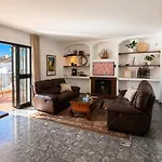 Ref 325 Elena Villa