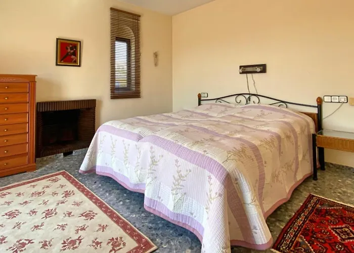 Ref 325 Elena Fuengirola