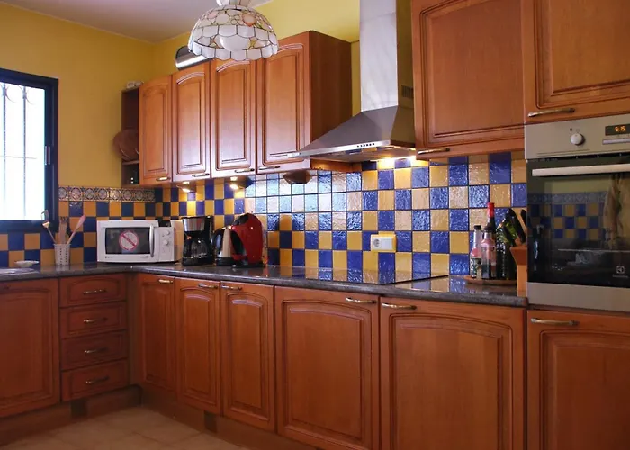 Ref 325 Elena Fuengirola