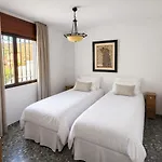 Ref 325 Elena * Fuengirola
