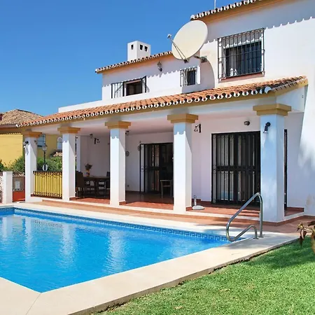 Ref 325 Elena Fuengirola